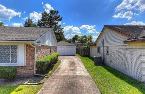 8831 Sandstone Street Houston TX 77036