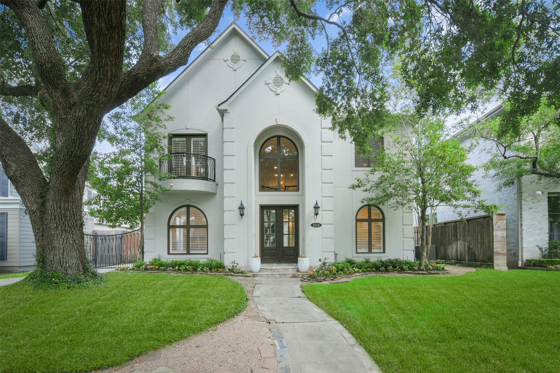 3724 Wroxton Road Houston TX 77005