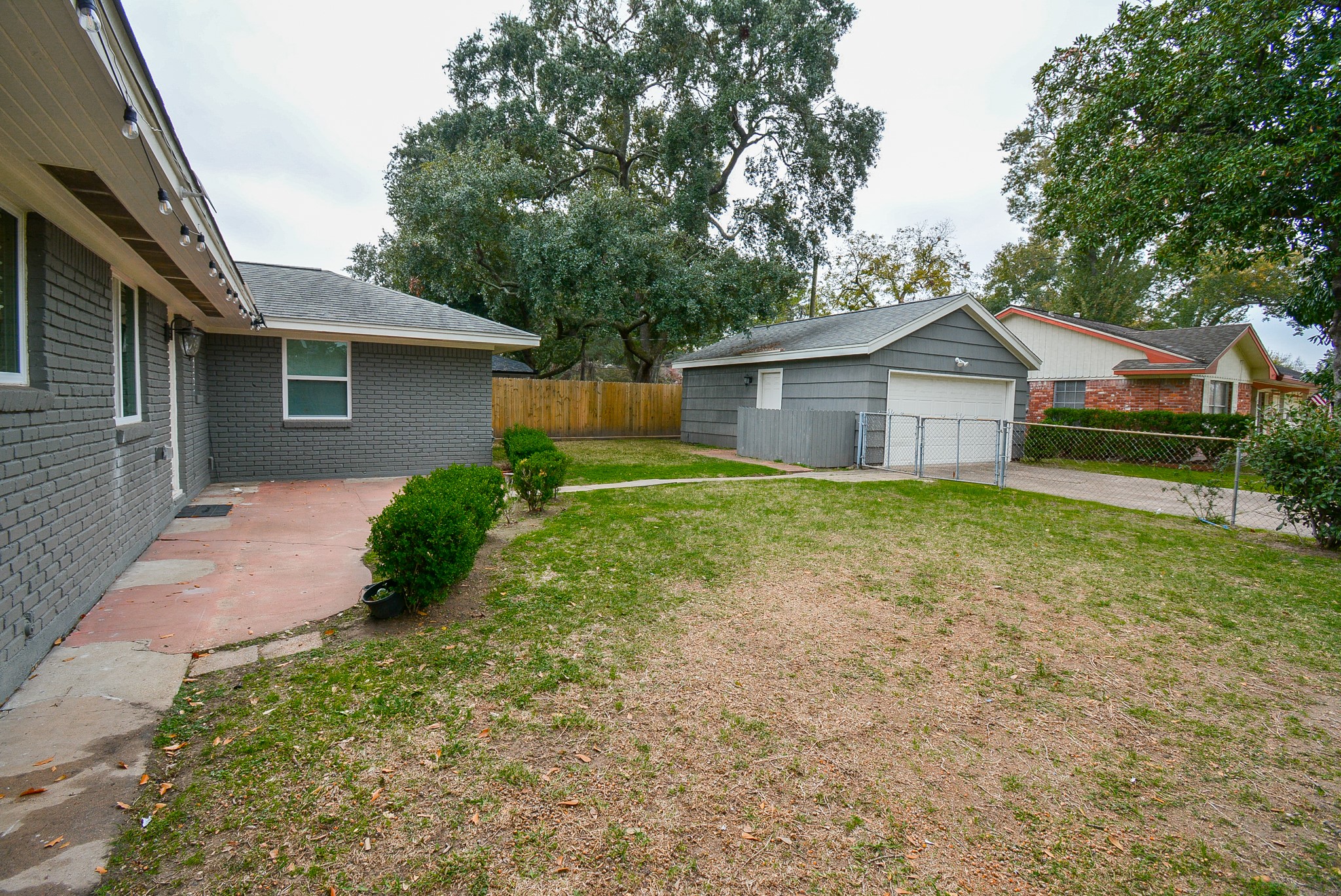 1437 Wisterwood Drive Houston TX 77043