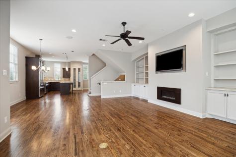 909 W Main Street Houston TX 77006
