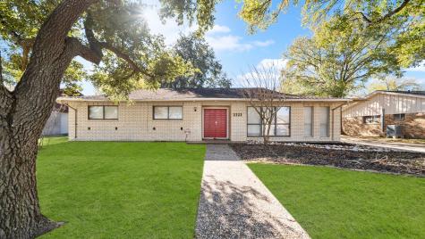 2121 23rd Avenue N Texas City TX 77590