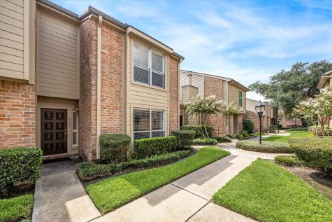 927 Memorial Village Drive Houston TX 77024
