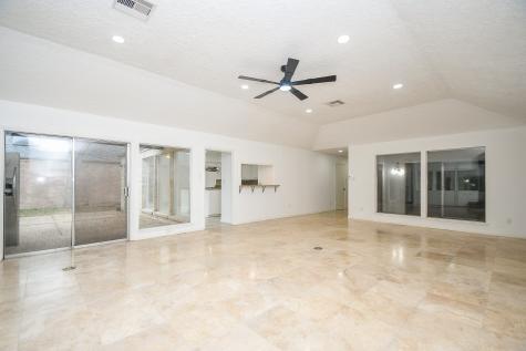 7822 Albin Lane Houston TX 77071