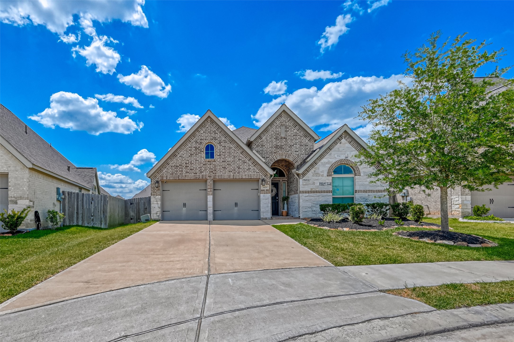 3604 Hollow Ridge Court Pearland TX 77584