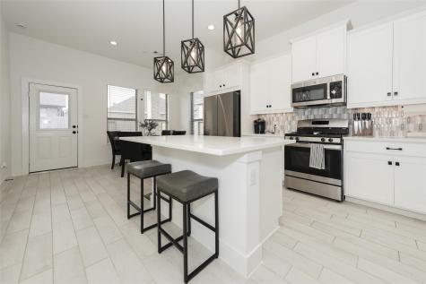 912 Pismo Creek Lane Katy TX 77493