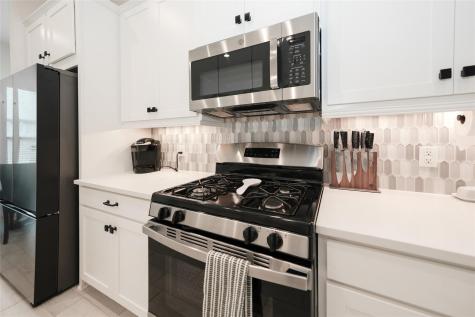912 Pismo Creek Lane Katy TX 77493