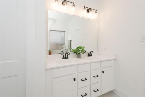 912 Pismo Creek Lane Katy TX 77493