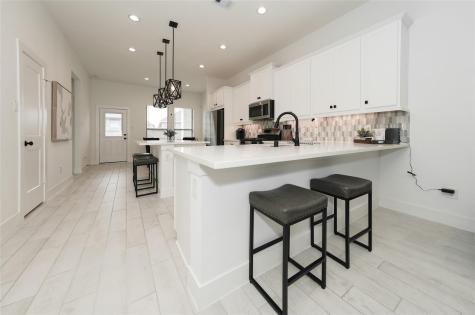 912 Pismo Creek Lane Katy TX 77493
