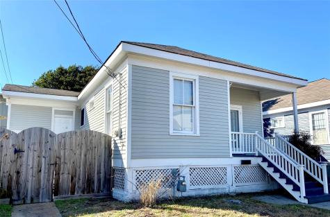 807 8th Street Galveston TX 77550