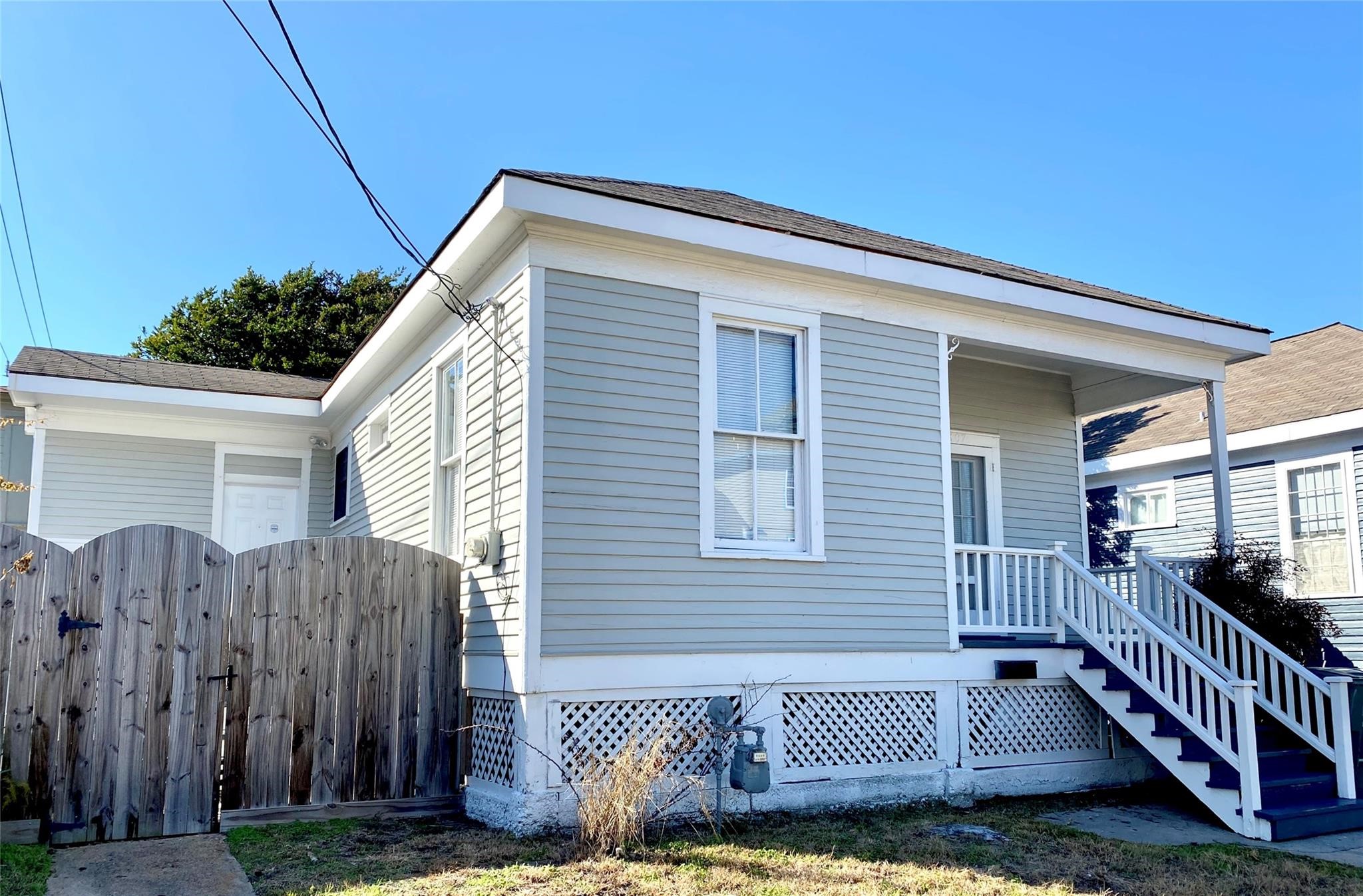807 8th Street Galveston TX 77550