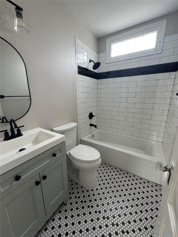 807 8th Street Galveston TX 77550