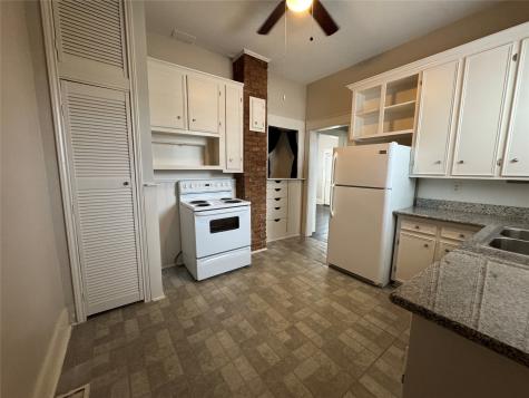 807 8th Street Galveston TX 77550