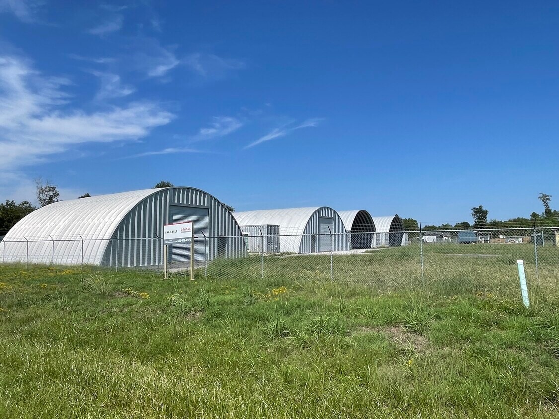 275 County Road 5022 Cleveland TX 77327