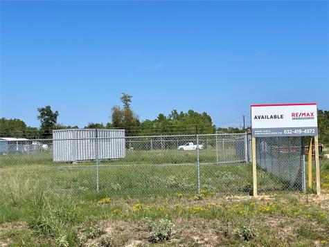 275 County Road 5022 Cleveland TX 77327