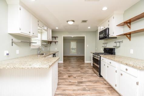 145 Saint Andrews Drive Friendswood TX 77546