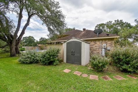 145 Saint Andrews Drive Friendswood TX 77546