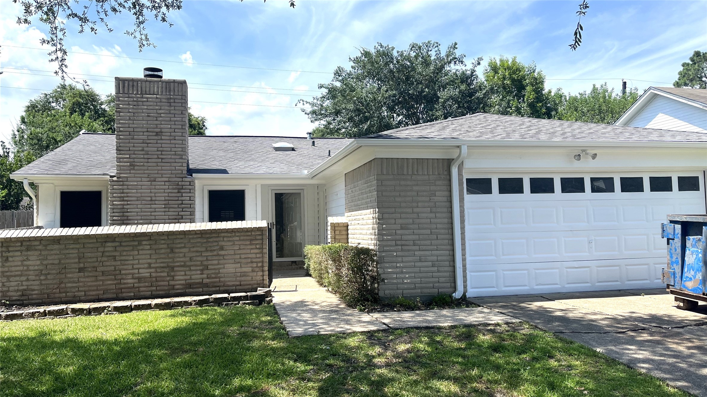 9959 El Chaco Street Baytown TX 77521