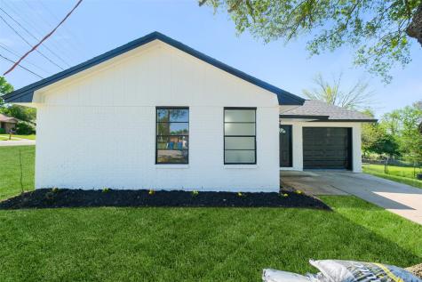 221 N Baron Street Bellville TX 77418