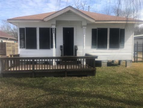 403 South Blackwell Street La Porte TX 77571
