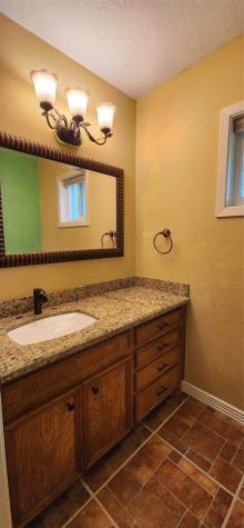 616 Cannan Drive Angleton TX 77515