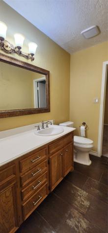616 Cannan Drive Angleton TX 77515