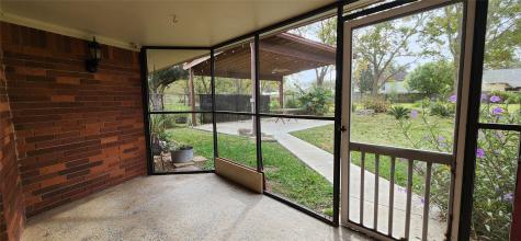 616 Cannan Drive Angleton TX 77515