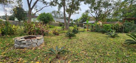 616 Cannan Drive Angleton TX 77515