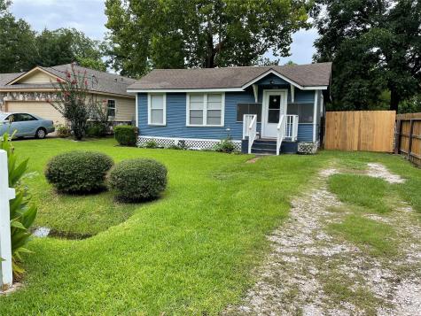 306 Florence Street Tomball TX 77375