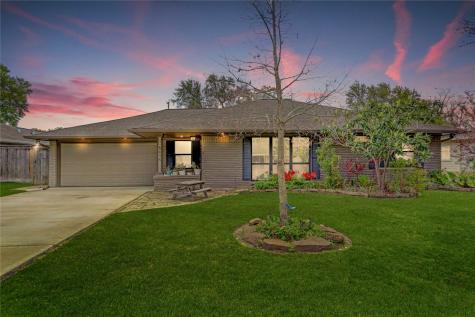 5438 Briarbend Drive Houston TX 77096