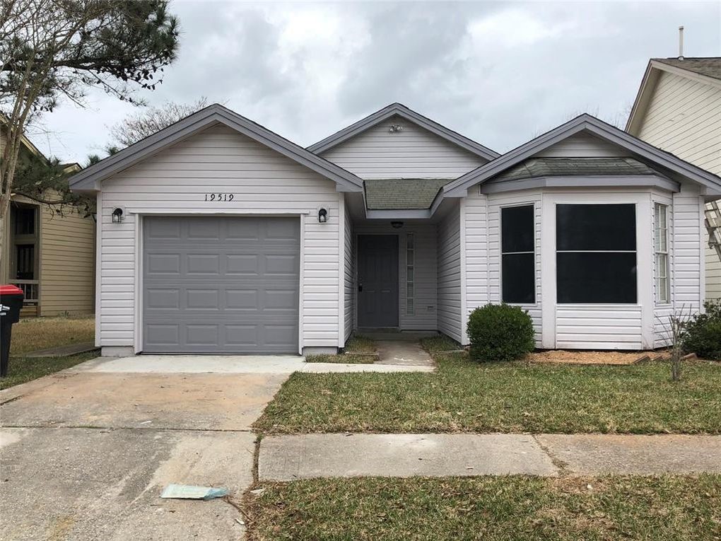 19519 Shady Bank Drive Tomball TX 77375