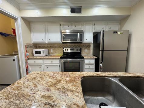 800 Country Place Drive 401 Houston TX 77079