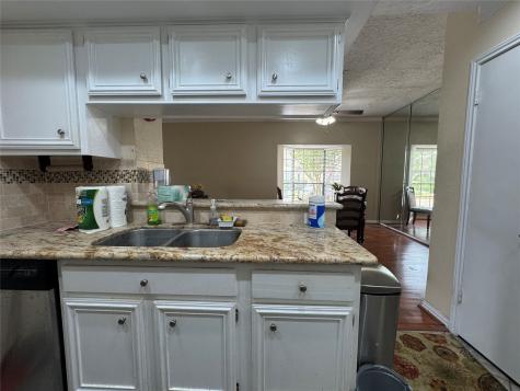 800 Country Place Drive 401 Houston TX 77079