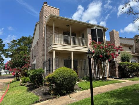 800 Country Place Drive 401 Houston TX 77079
