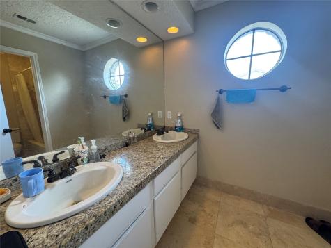 800 Country Place Drive 401 Houston TX 77079