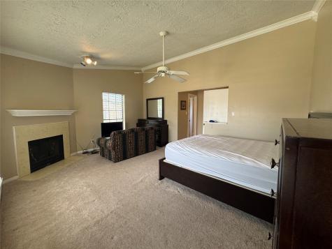 800 Country Place Drive 401 Houston TX 77079