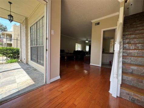 800 Country Place Drive 401 Houston TX 77079