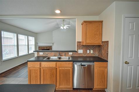 13014 Sayan Glen Lane Houston TX 77070