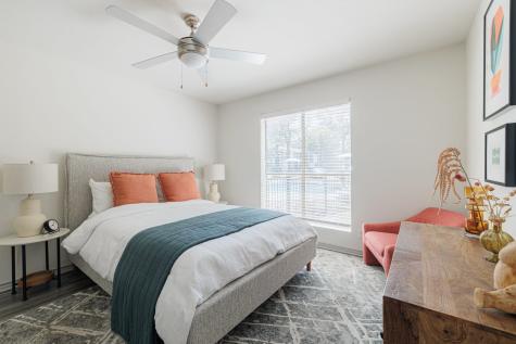 200 Hallow Tree Lane 1037-1 Houston TX 77090