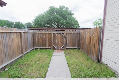1907 Country Village Boulevard B Humble TX 77338