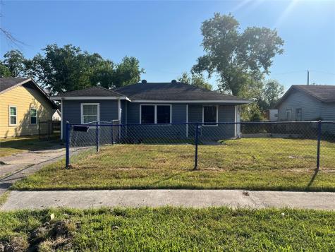 1725 Dunaway Street Houston TX 77015