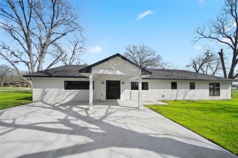 1419 Farr Street Waller TX 77484
