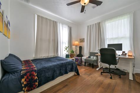 4307 Avenue Q 1/2 Galveston TX 77550