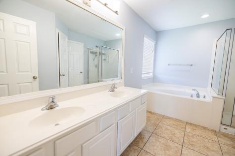 11906 Clear Brook Oak Street Houston TX 77089