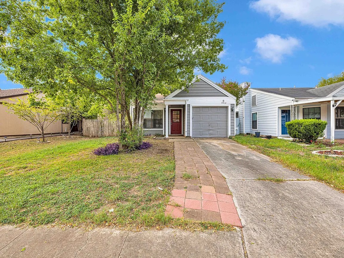 9910 Village Briar San Antonio TX 78250
