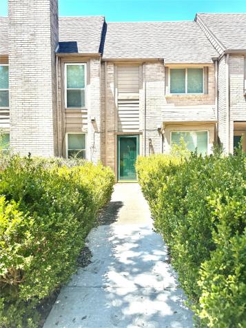 2111 Greenbriar Colony Drive Houston TX 77032