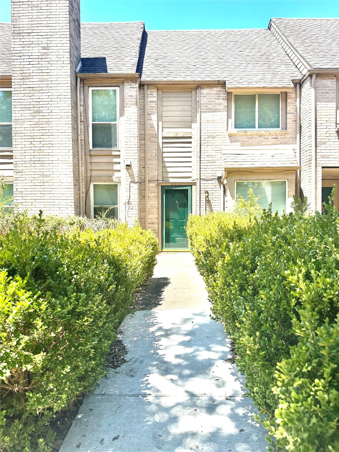 2111 Greenbriar Colony Drive Houston TX 77032