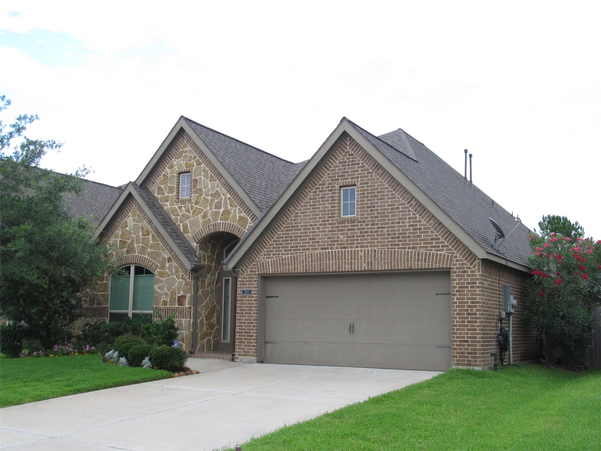 2511 Mountain Sage Drive Pearland TX 77584