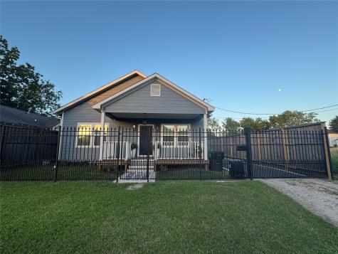 1812 Stevens Street Houston TX 77026