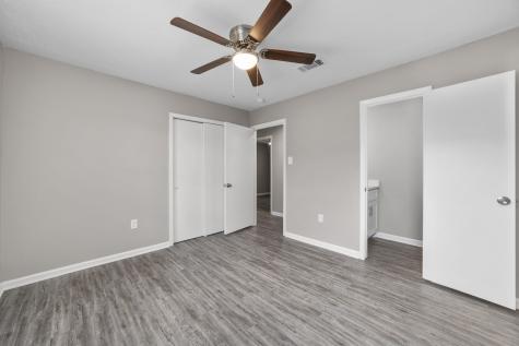 160 W Whitney Street Houston TX 77018