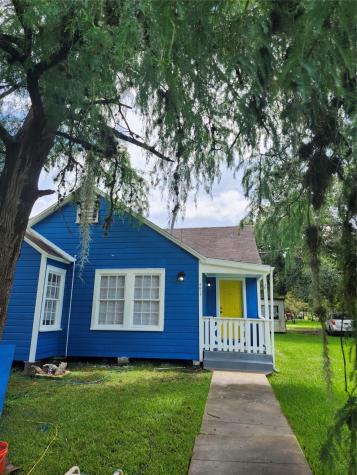 4623 Illinois Street Dickinson TX 77539
